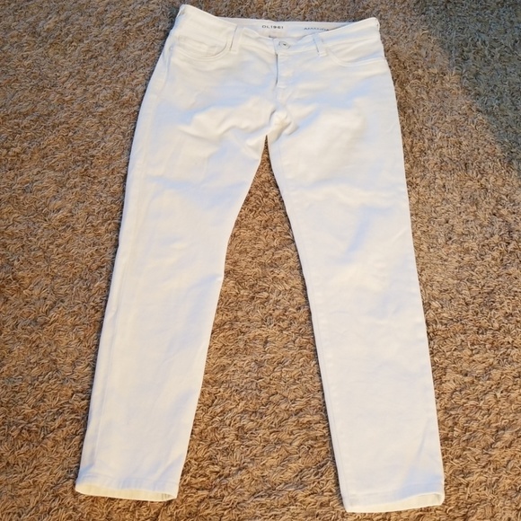 DL1961 White 'Amanda' Skinny Jeans - Picture 2 of 4